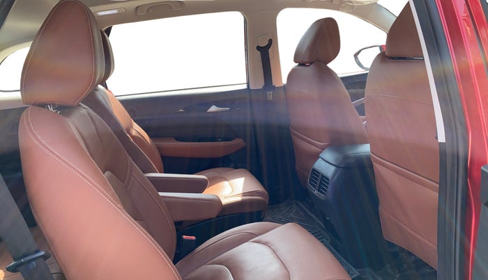 2021 MG HECTOR PLUS SHARP 2.0 DIESEL TURBO MT 6-STR, Diesel, Manual, 46,964 km, Right Side Rear Door Cabin