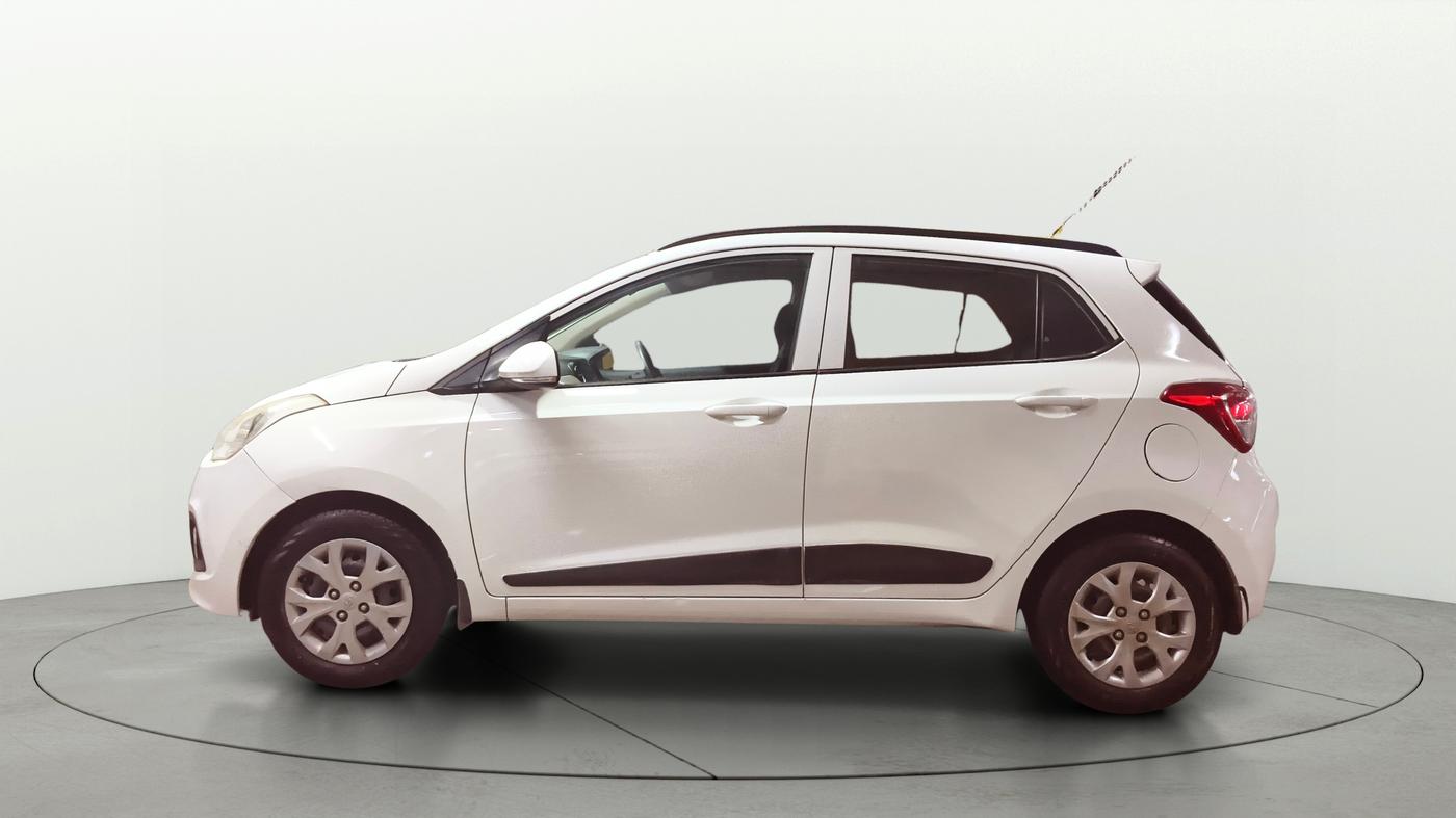 2015 Hyundai Grand i10 SPORTZ 1.2 KAPPA VTVT, Petrol, Manual, 27,417 km, Left Side