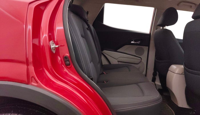 2019 Mahindra XUV300 W8 1.5 DIESEL AMT, Diesel, Automatic, 84,929 km, Right Side Rear Door Cabin