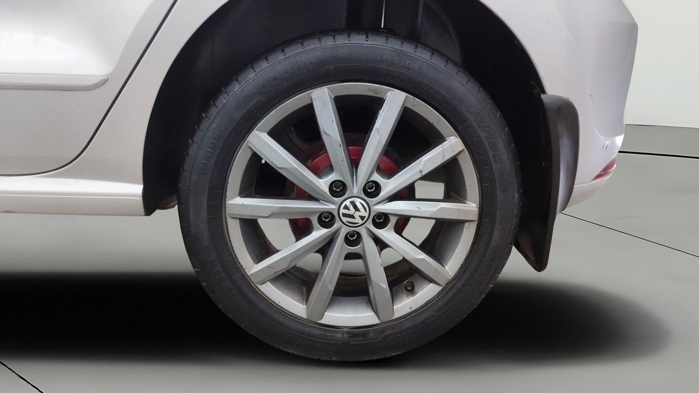2019 Volkswagen Polo HIGHLINE PLUS 1.0 16 ALLOY, Petrol, Manual, 56,828 km, Left Rear Wheel