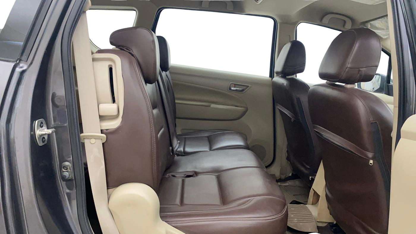 2018 Maruti Ertiga VXI, Petrol, Manual, 76,184 km, Right Side Rear Door Cabin