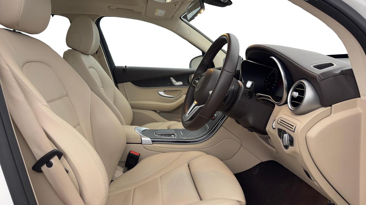 2022 Mercedes Benz GLC CLASS 200 Progressive, Petrol, Automatic, 17,116 km, Right Side Front Door Cabin