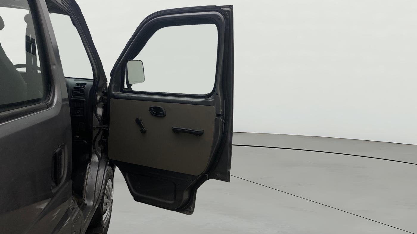 2016 Maruti Eeco 7 STR, Petrol, Manual, 33,663 km, RHS Front Door
