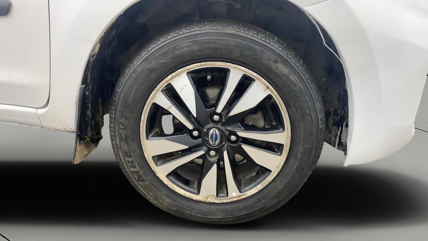 2019 Datsun Go T(O), Petrol, Manual, 70,423 km, Right Front Wheel