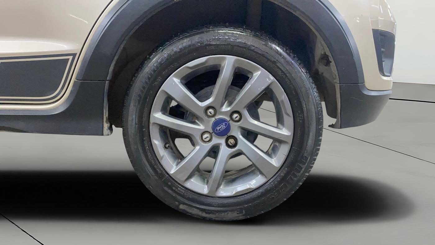2018 Ford FREESTYLE TITANIUM 1.2 PETROL, Petrol, Manual, 90,428 km, Left Rear Wheel