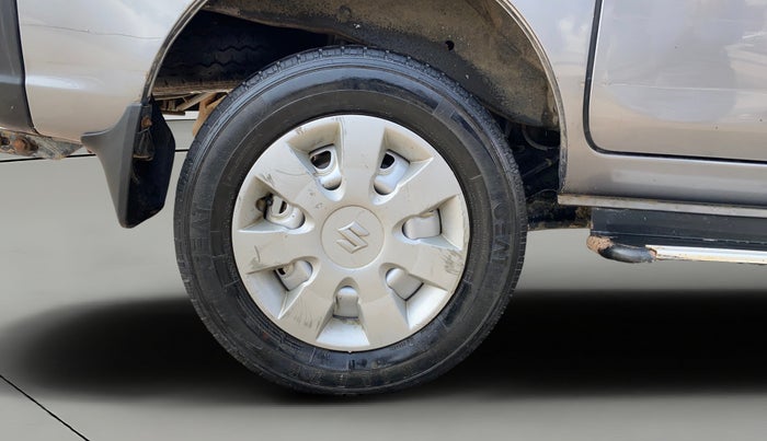 2022 Maruti Eeco 5 STR AC CNG (O), CNG, Manual, 27,733 km, Right Rear Wheel