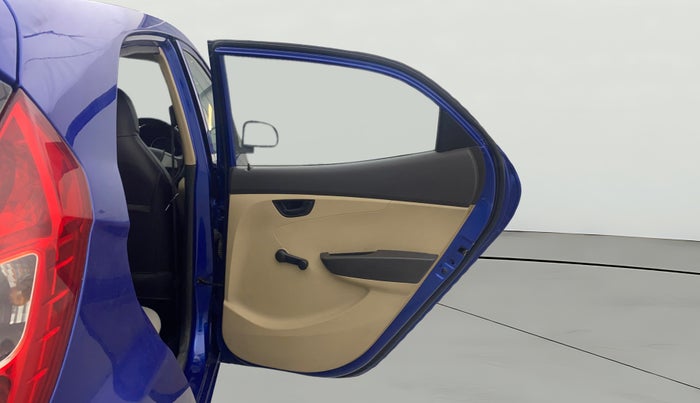 2016 Hyundai Eon MAGNA + AIRBAG, Petrol, Manual, 72,191 km, RHS Rear Door