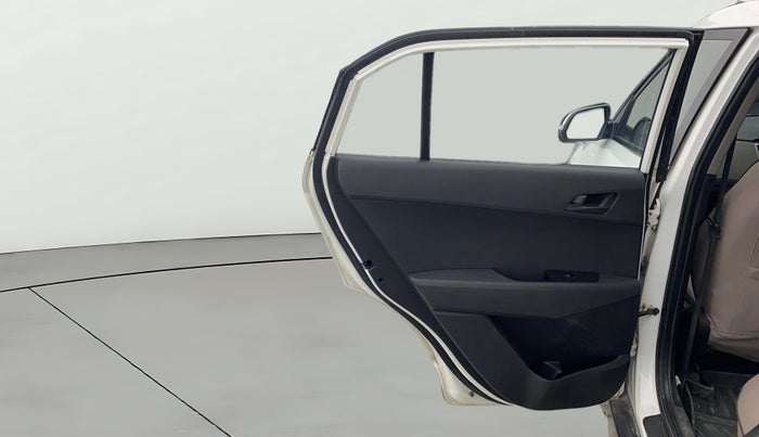 2017 Hyundai Creta E PLUS 1.6 PETROL, Petrol, Manual, 1,00,629 km, LHS Rear Door