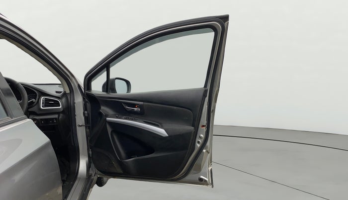 2022 Maruti S Cross ZETA AT 1.5, Petrol, Automatic, 42,792 km, RHS Front Door