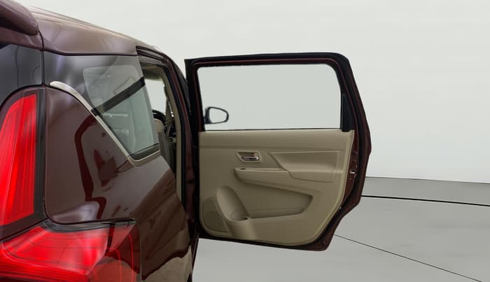 2022 Maruti Ertiga ZXI+ AT SHVS, Petrol, Automatic, 30,642 km, RHS Rear Door