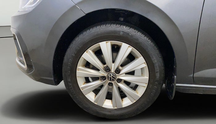 2022 Volkswagen VIRTUS HIGHLINE TSI 1.0 AT, Petrol, Automatic, 37,455 km, Left Front Wheel