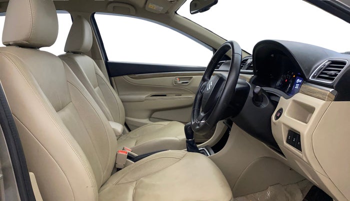 2019 Maruti Ciaz ALPHA  AT 1.5 SHVS PETROL, Petrol, Automatic, 35,780 km, Right Side Front Door Cabin