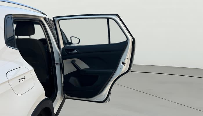 2021 Volkswagen TAIGUN GT PLUS 1.5 TSI DSG, Petrol, Automatic, 1,13,275 km, RHS Rear Door