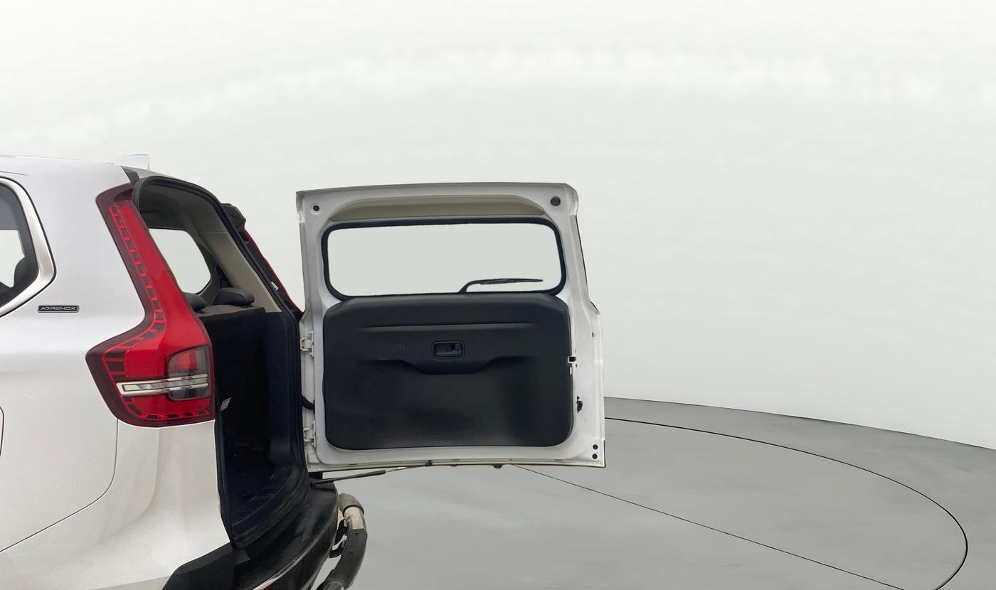 2025 Mahindra SCORPIO-N N Z8 S Petrol AT, Petrol, Automatic, 8,772 km, Boot Door Open