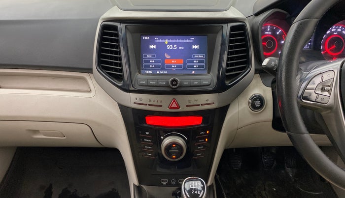 2019 Mahindra XUV300 W8 (O) 1.5 DIESEL, Diesel, Manual, 1,05,427 km, Air Conditioner