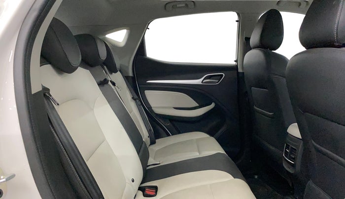 2024 MG ASTOR Sharp Pro 1.5 CVT (Ivory), Petrol, Automatic, 12,087 km, Right Side Rear Door Cabin