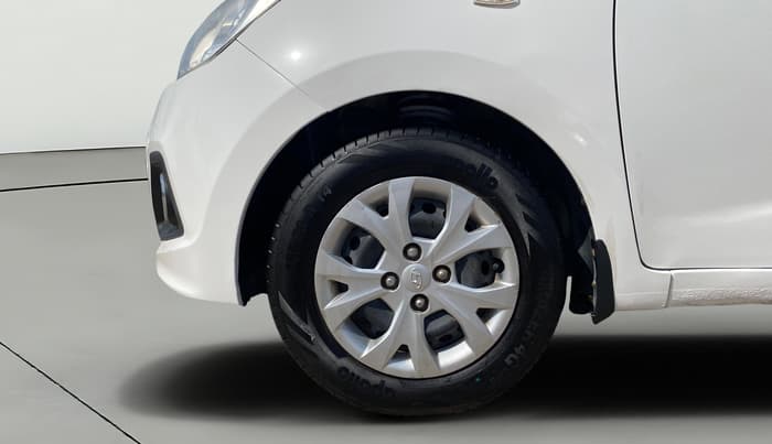 2014 Hyundai Grand i10 MAGNA 1.2 KAPPA VTVT, Petrol, Manual, 1,02,701 km, Left Front Wheel