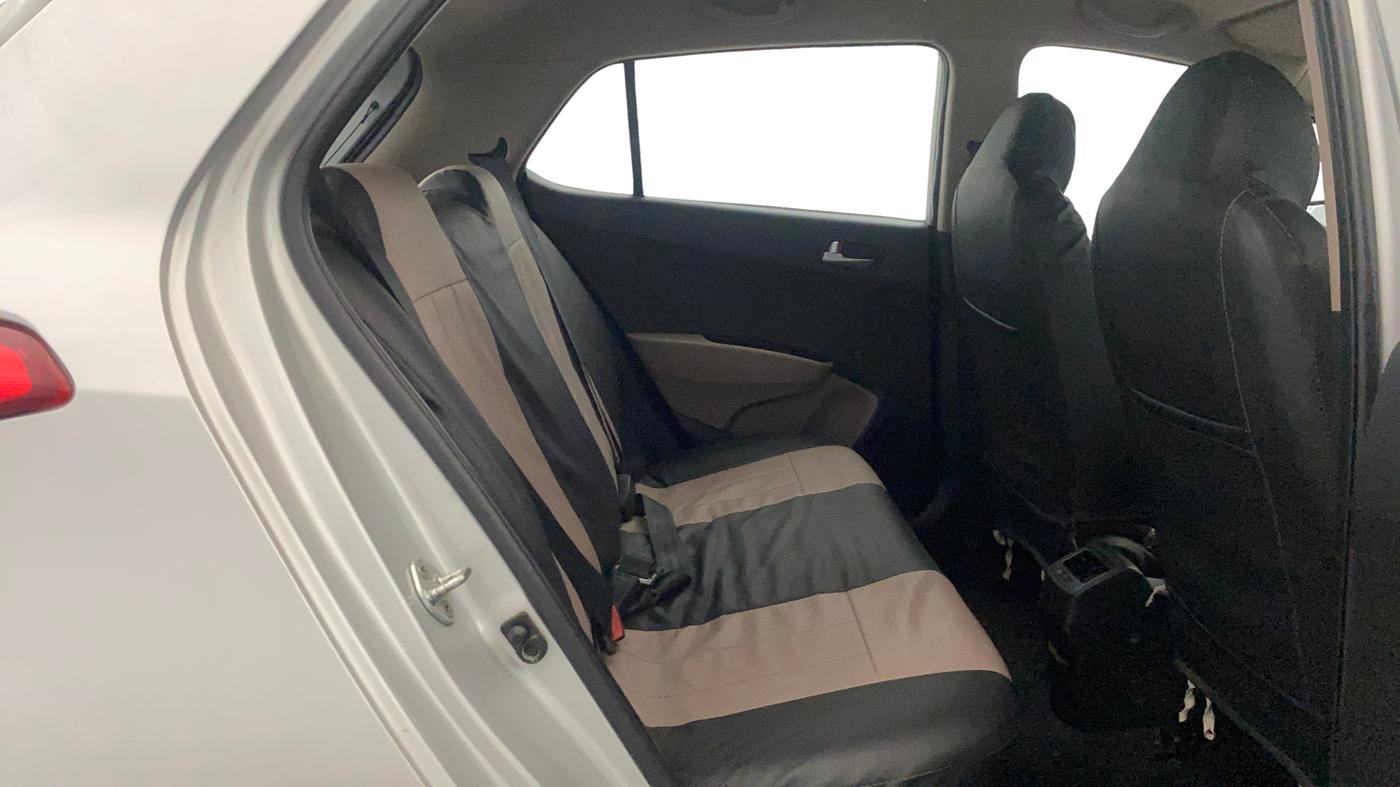 2016 Hyundai Grand i10 SPORTZ 1.2 KAPPA VTVT, Petrol, Manual, 23,734 km, Third Seat Row ( optional )