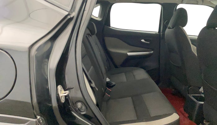 2023 Nissan MAGNITE XV MT, Petrol, Manual, 25,899 km, Right Side Rear Door Cabin