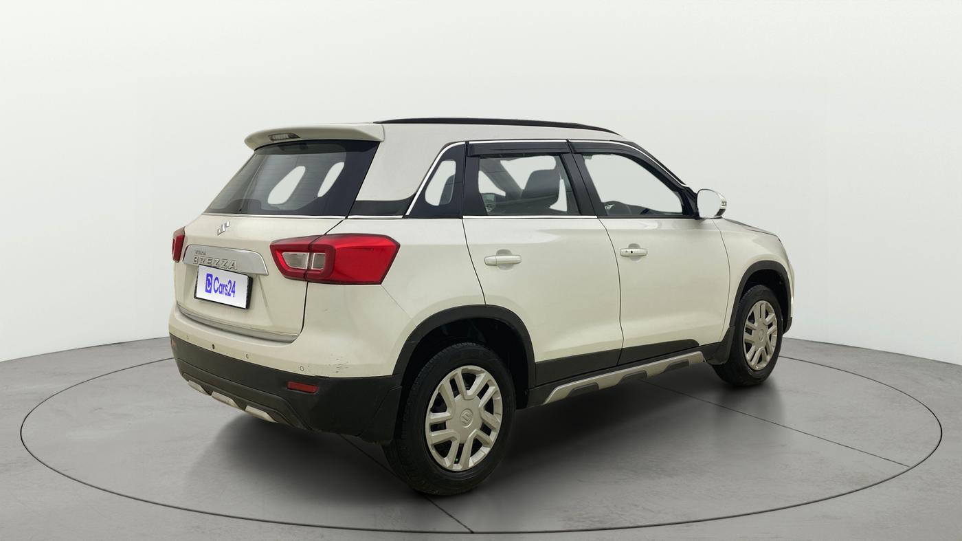 2022 Maruti Vitara Brezza VXI AT SHVS, Petrol, Automatic, 59,340 km, Right Back Diagonal