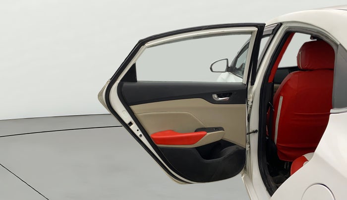 2022 Hyundai Verna SX (O)1.5 VTVT, CNG, Manual, 60,708 km, LHS Rear Door