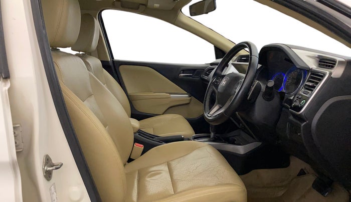 2015 Honda City 1.5L I-VTEC VX CVT, Petrol, Automatic, 1,37,136 km, Right Side Front Door Cabin