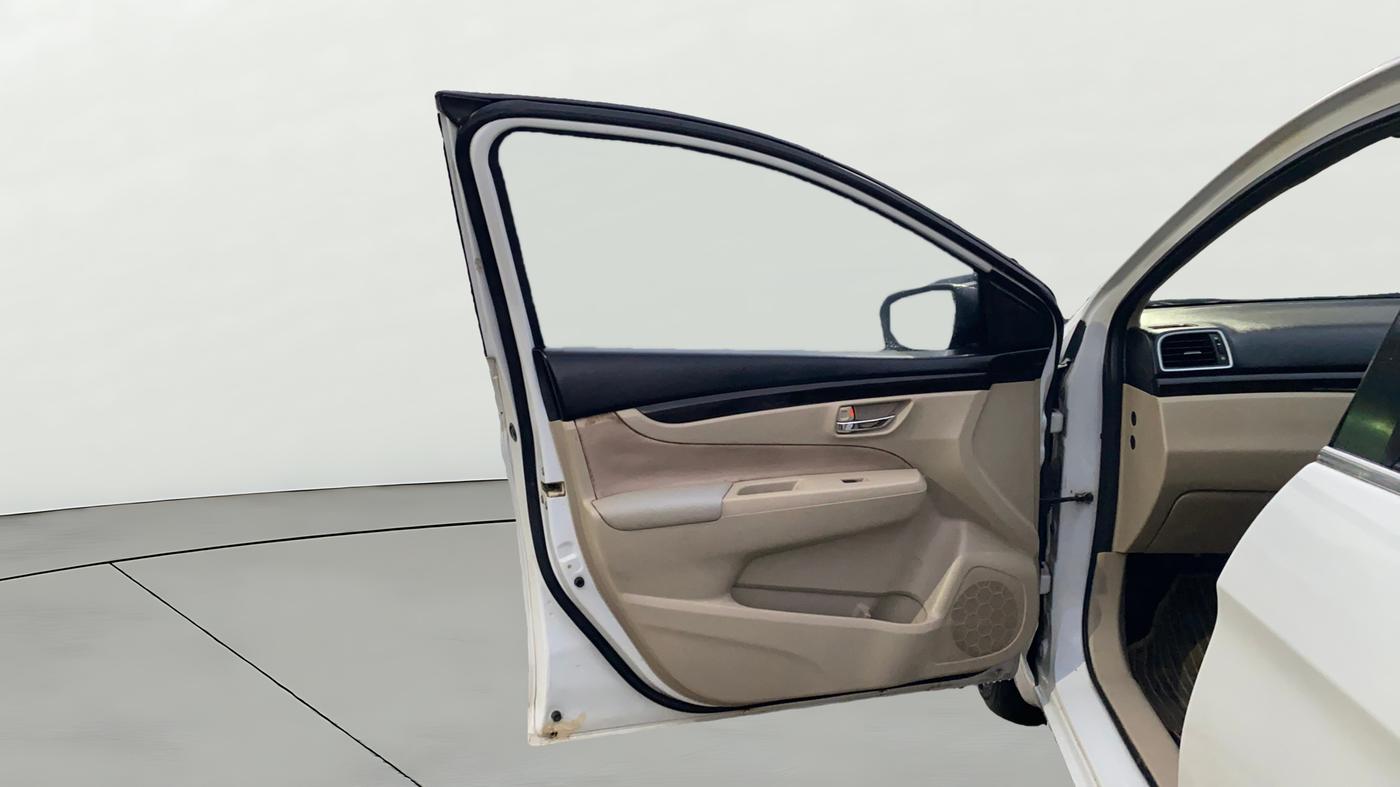 2018 Maruti Ciaz DELTA 1.4 MT PETROL, Petrol, Manual, 62,393 km, LHS Front Door