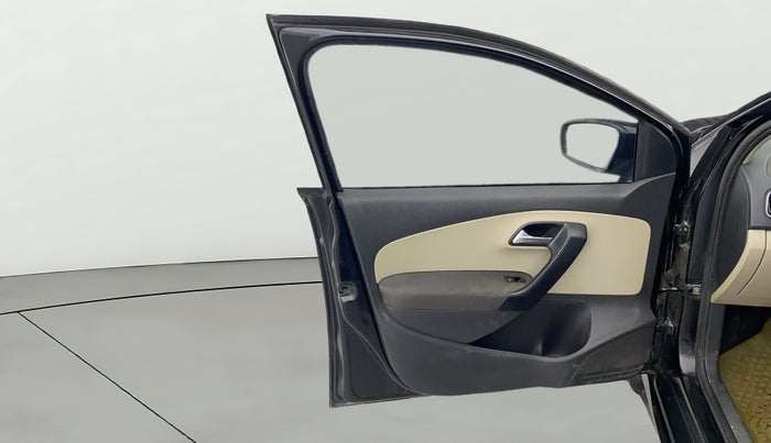 2014 Volkswagen Polo HIGHLINE1.2L, Petrol, Manual, 55,295 km, LHS Front Door