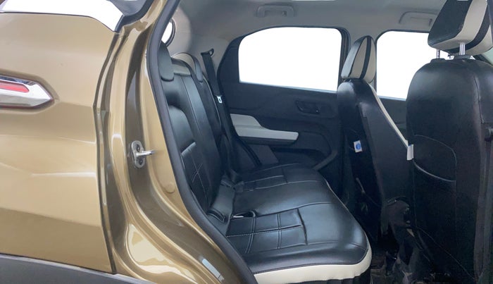 2023 Tata PUNCH ACCOMPLISHED MT, Petrol, Manual, 26,198 km, Right Side Rear Door Cabin