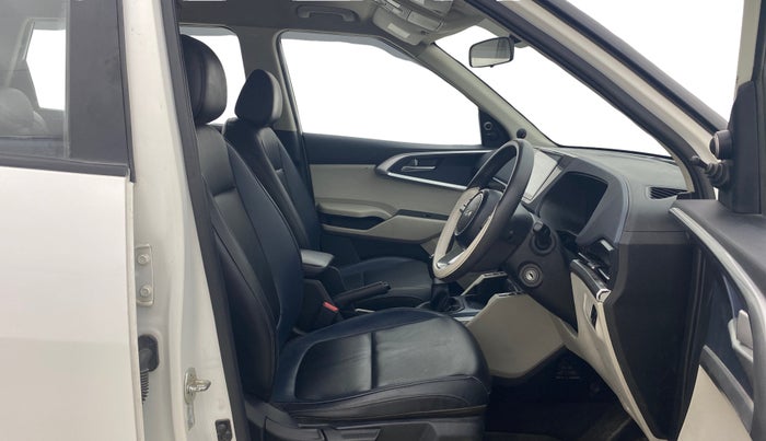 2023 KIA CARENS PREMIUM 1.5 DIESEL IMT 7 STR, Diesel, Manual, 74,201 km, Right Side Front Door Cabin