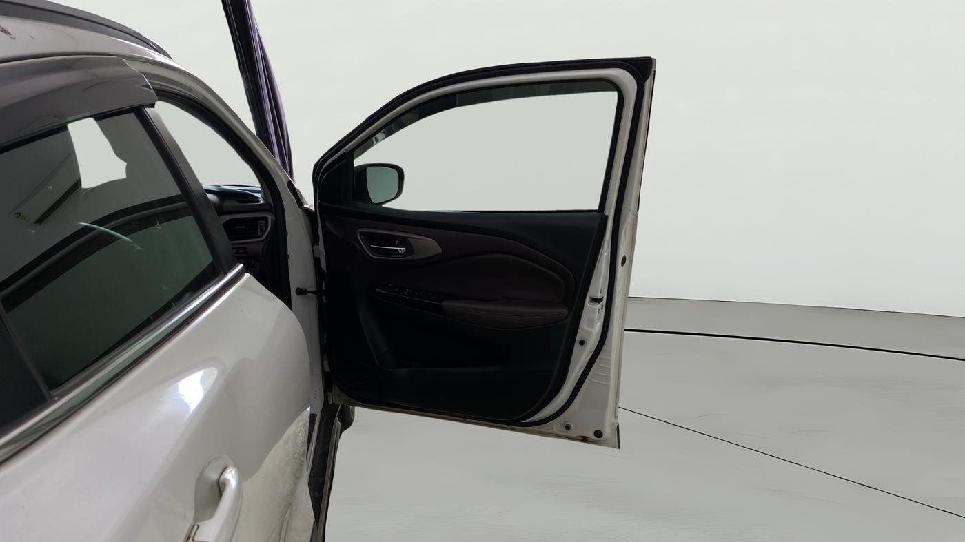2023 Maruti FRONX ALPHA 1.0L TURBO 6 AT, Petrol, Automatic, 31,336 km, RHS Front Door