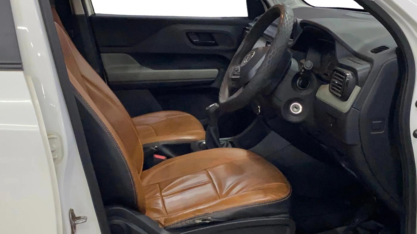 2022 Tata PUNCH ADVENTURE MT, Petrol, Manual, 8,068 km, Right Side Front Door Cabin