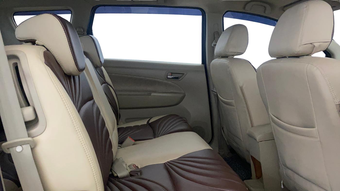 2014 Maruti Ertiga VXI, Petrol, Manual, 30,602 km, Right Side Rear Door Cabin