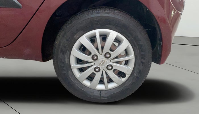 2016 Hyundai i10 SPORTZ 1.1, Petrol, Manual, 36,455 km, Left Rear Wheel