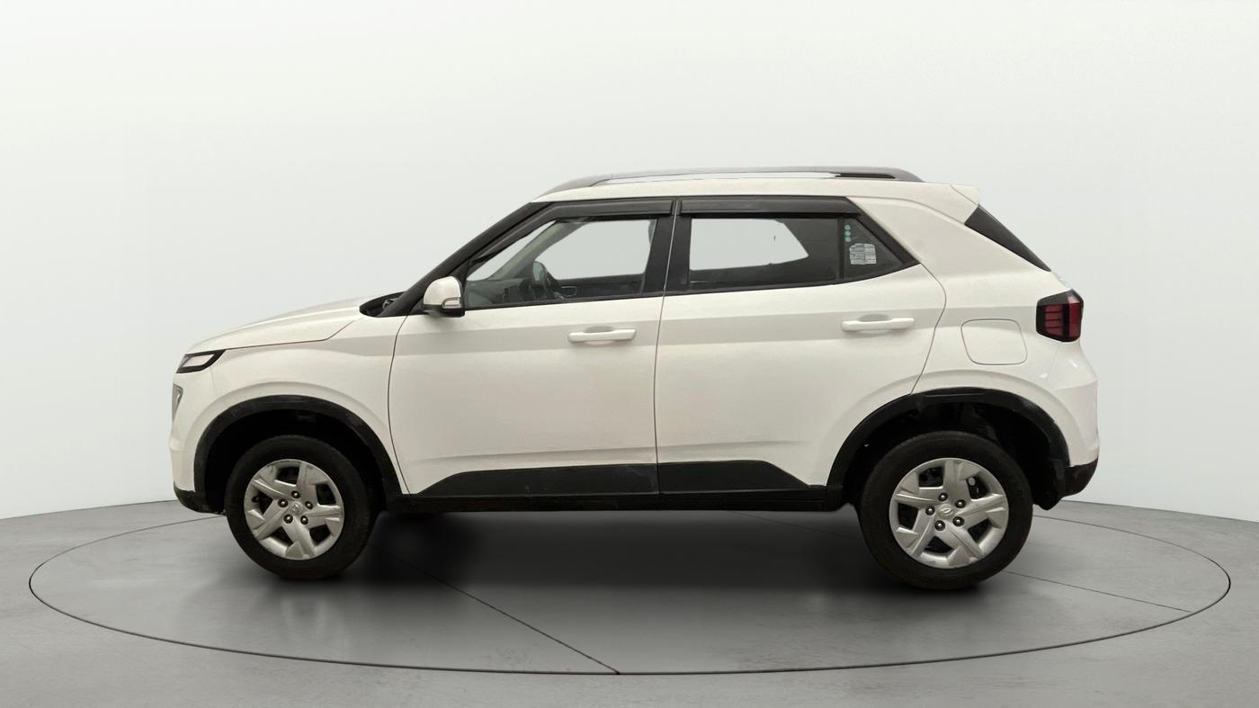 2022 Hyundai VENUE S(O) 1.2, Petrol, Manual, 39,698 km, Left Side