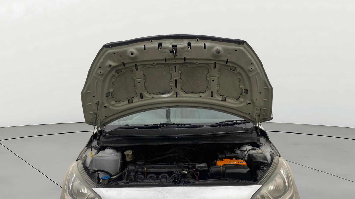 2012 Hyundai i20 SPORTZ 1.4 AT, Petrol, Automatic, 1,03,932 km, Open Bonet