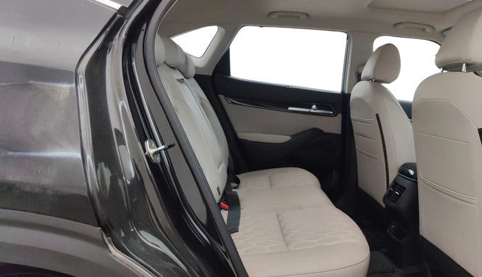 2021 KIA SELTOS HTX 1.5 PETROL, Petrol, Manual, 24,808 km, Right Side Rear Door Cabin