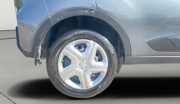 2023 Tata NEXON XM PETROL, CNG, Manual, 1,07,347 km, Right Rear Wheel