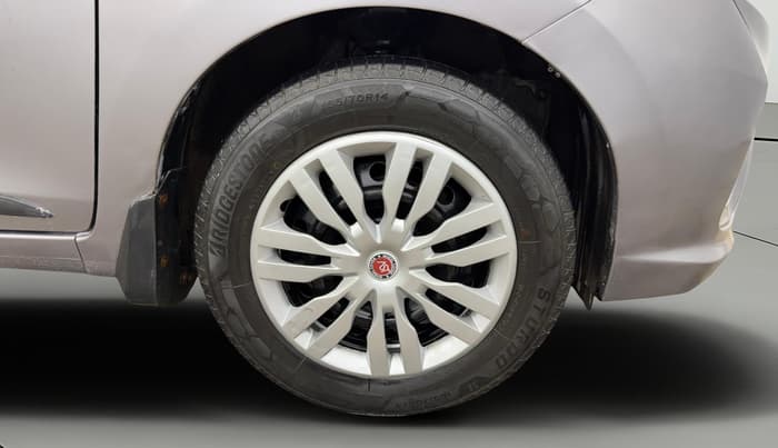 2020 Maruti Celerio VXI CNG, CNG, Manual, 1,06,854 km, Right Front Wheel