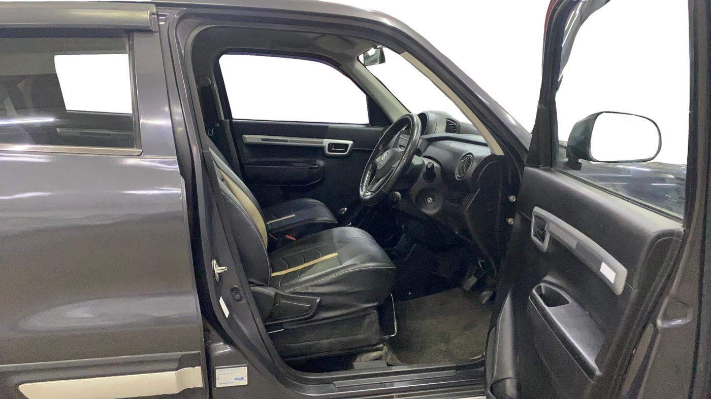 2021 Maruti S PRESSO VXI, Petrol, Manual, 38,531 km, Right Side Front Door Cabin
