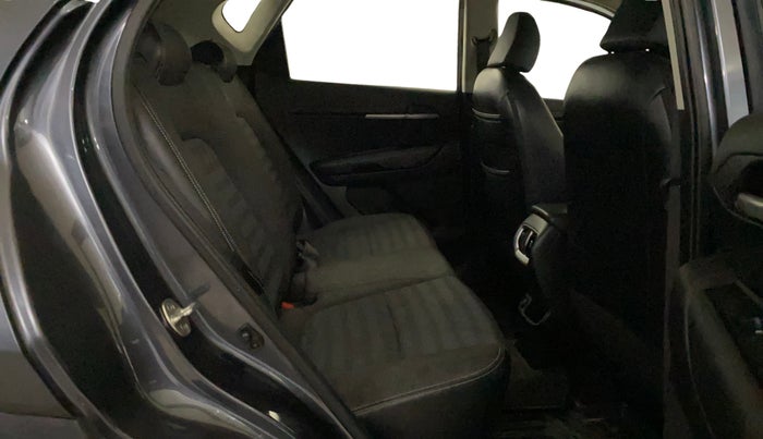 2022 KIA SONET HTK 1.2, Petrol, Manual, 18,983 km, Right Side Rear Door Cabin