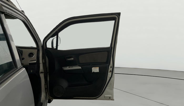 2014 Maruti Wagon R 1.0 LXI CNG, CNG, Manual, 89,518 km, RHS Front Door