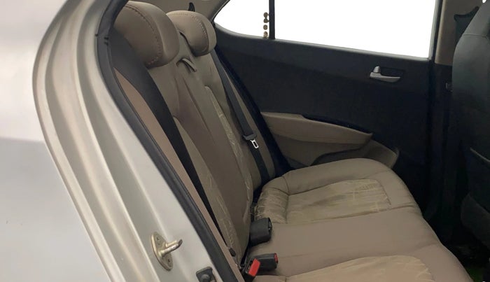 2014 Hyundai Xcent SX 1.2, Petrol, Manual, 89,519 km, Right Side Rear Door Cabin