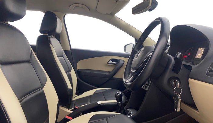 2017 Volkswagen Polo HIGHLINE1.2L, Petrol, Manual, 40,889 km, Right Side Front Door Cabin