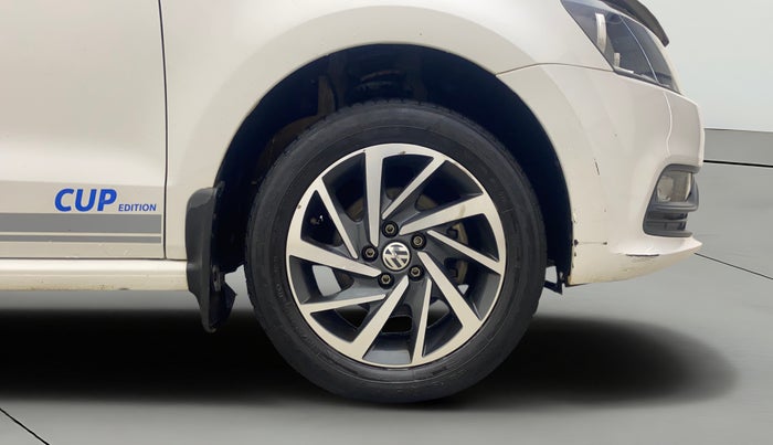 2019 Volkswagen Polo COMFORTLINE 1.0L MPI, Petrol, Manual, 28,203 km, Right Front Wheel