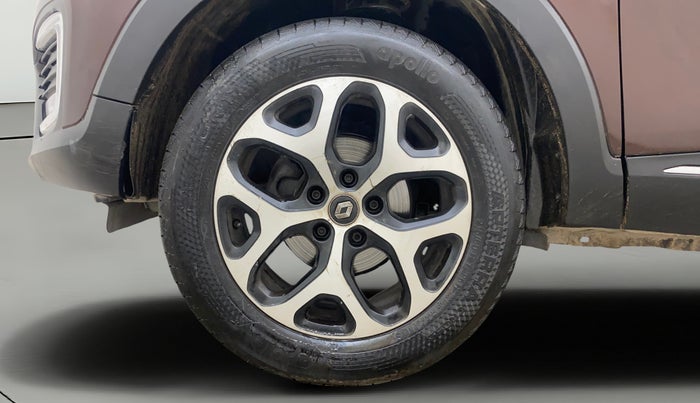 2017 Renault Captur RXT PETROL DUAL TONE, Petrol, Manual, 53,644 km, Left Front Wheel