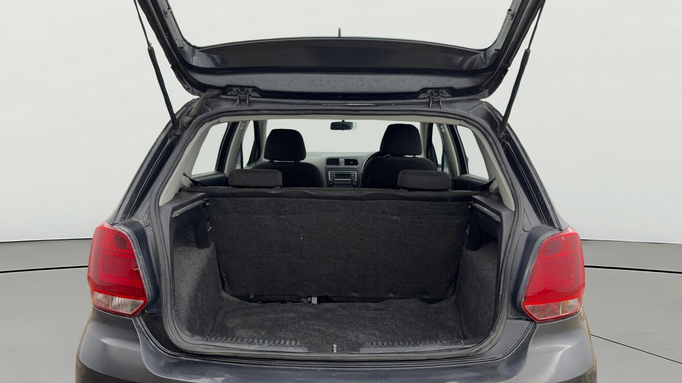 2016 Volkswagen Polo COMFORTLINE 1.2L, Petrol, Manual, 68,818 km, Boot Open Zoomed View