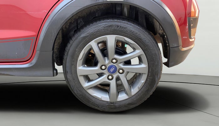 2018 Ford FREESTYLE TITANIUM PLUS 1.2 PETROL, Petrol, Manual, 67,168 km, Left Rear Wheel