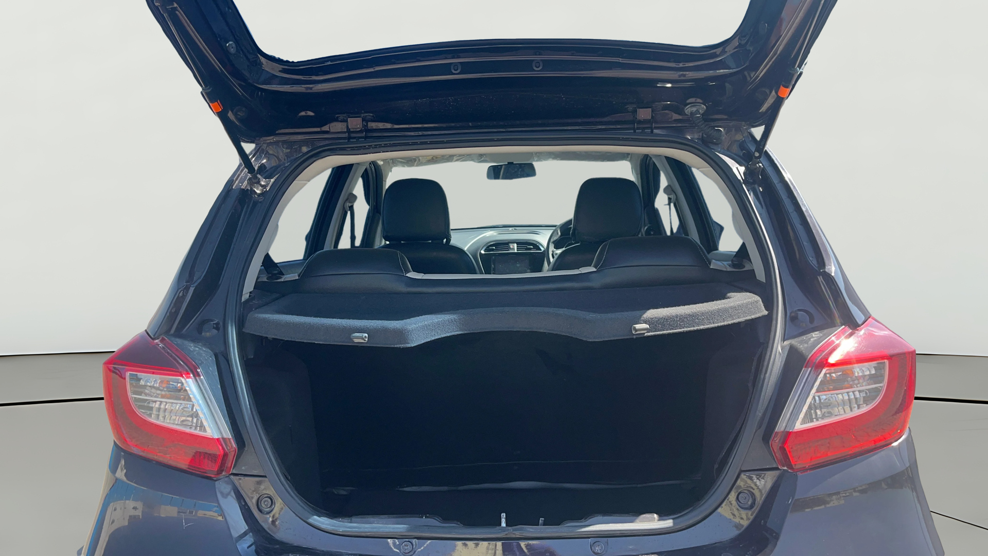 2022 Tata Tiago XZ PLUS PETROL, Petrol, Manual, 30,928 km, Boot Open Zoomed View