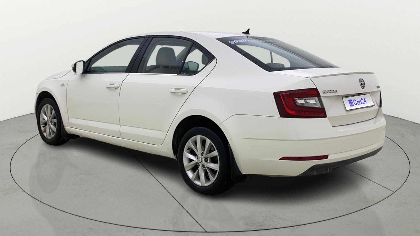 2019 Skoda Octavia L&K 1.8 TSI AT, Petrol, Automatic, 1,39,147 km, Left Back Diagonal